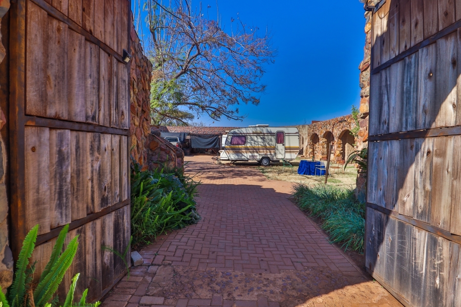 8 Bedroom Property for Sale in Rietfontein AH North West